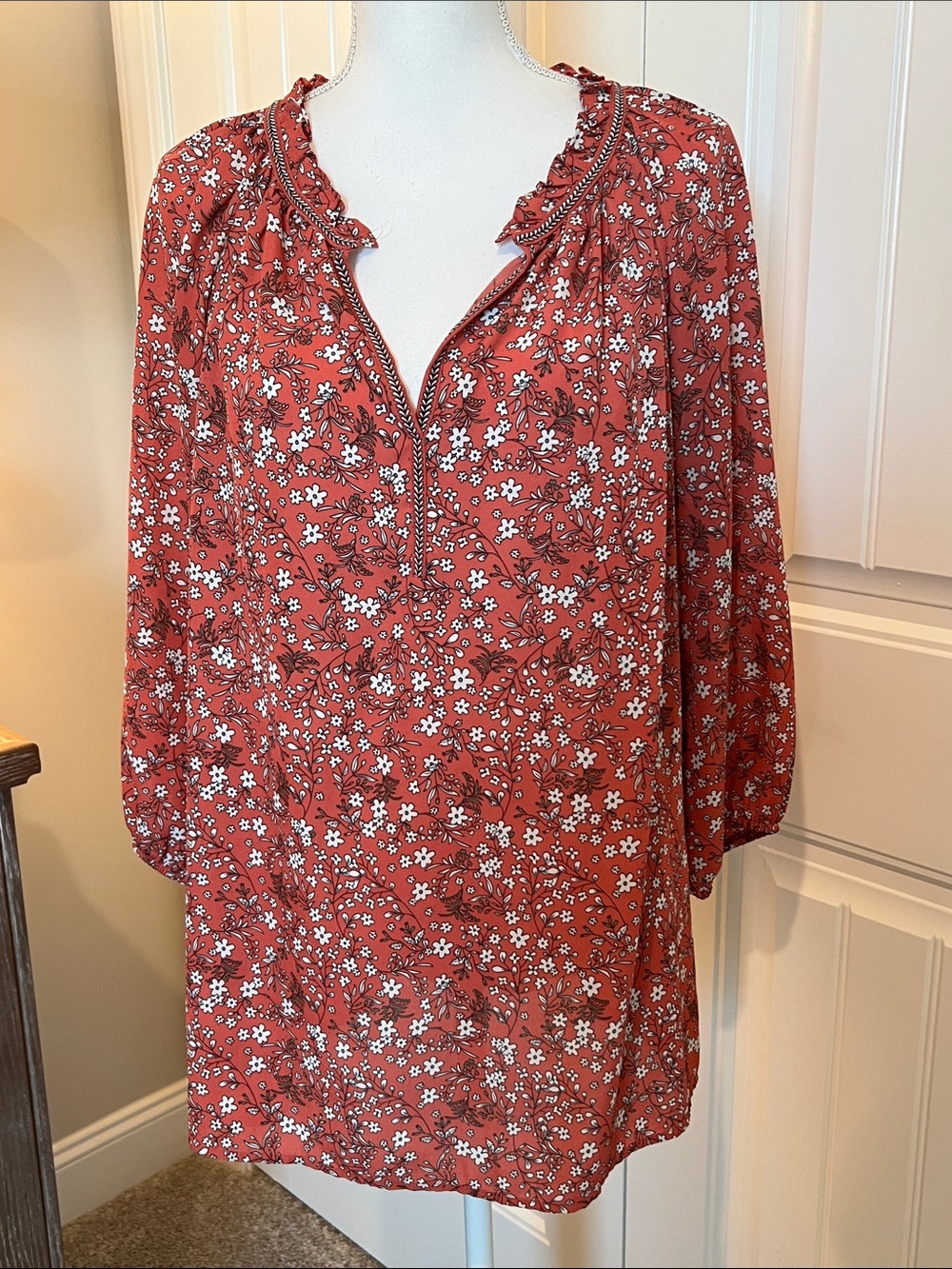 Max Studio 1X Coral Floral Peasant Blouse | Ruffle Split Neck Boho Top Plus Size - Picture 3 of 16